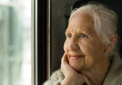 How do you know when an elderly person should not live alone?